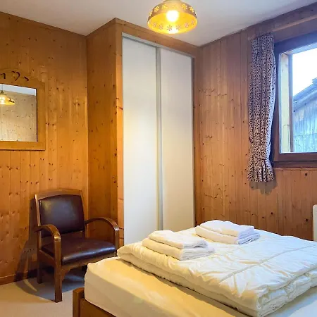 Lovely Sleeps 5 Easy Access To Apartment Morzine